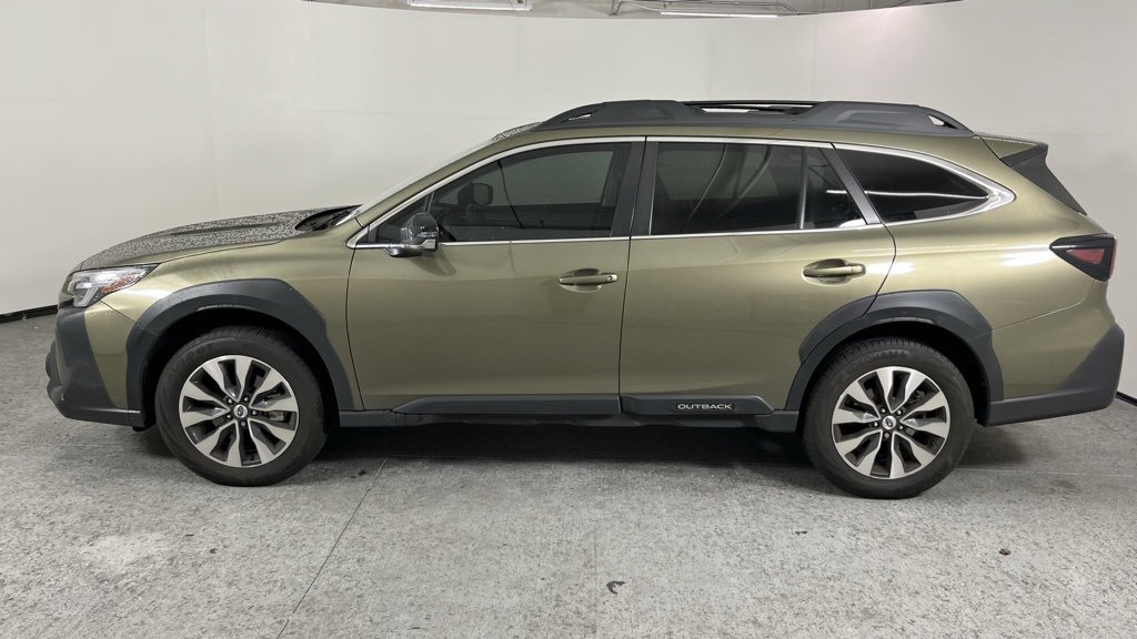 Used 2023 Subaru Outback Limited w/ Tech Package 2 image 3