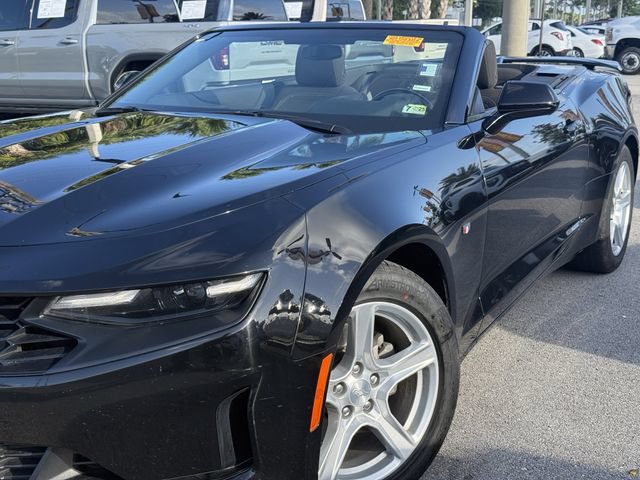 Used 2023 Chevrolet Camaro LT RWD image 9