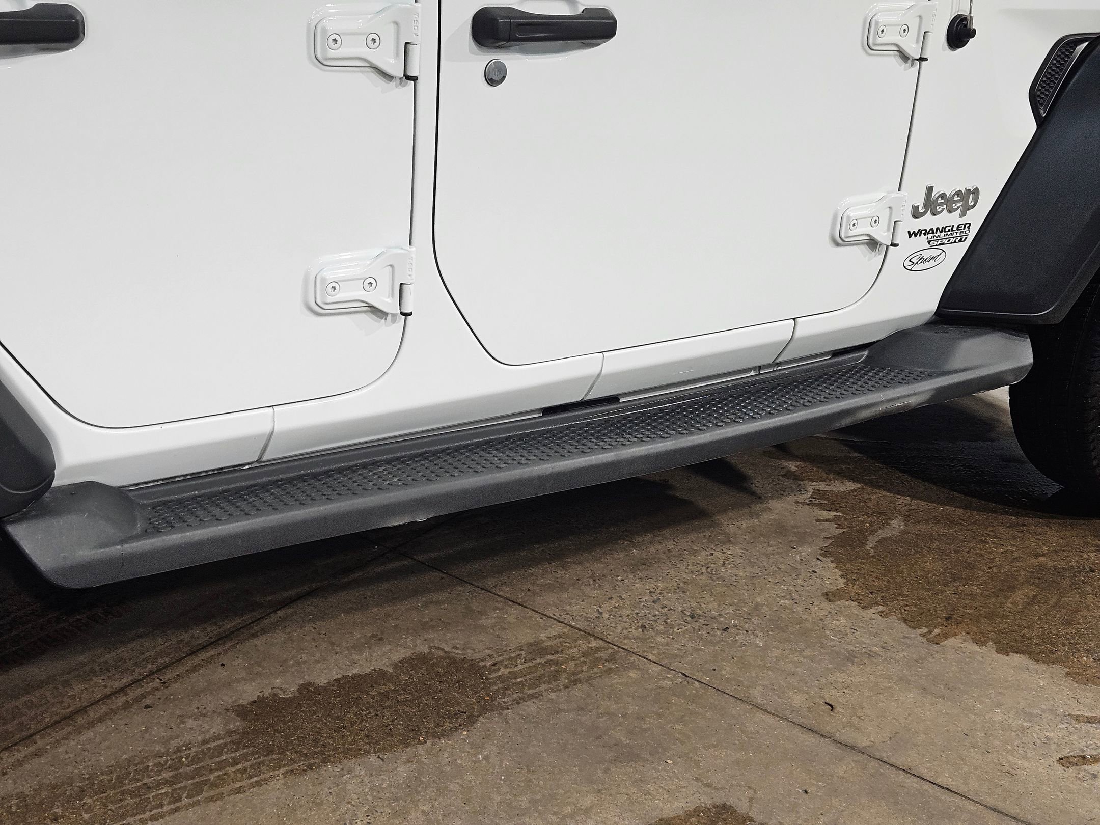 Used 2020 Jeep Wrangler Unlimited Sport S AWD/4WD image 36