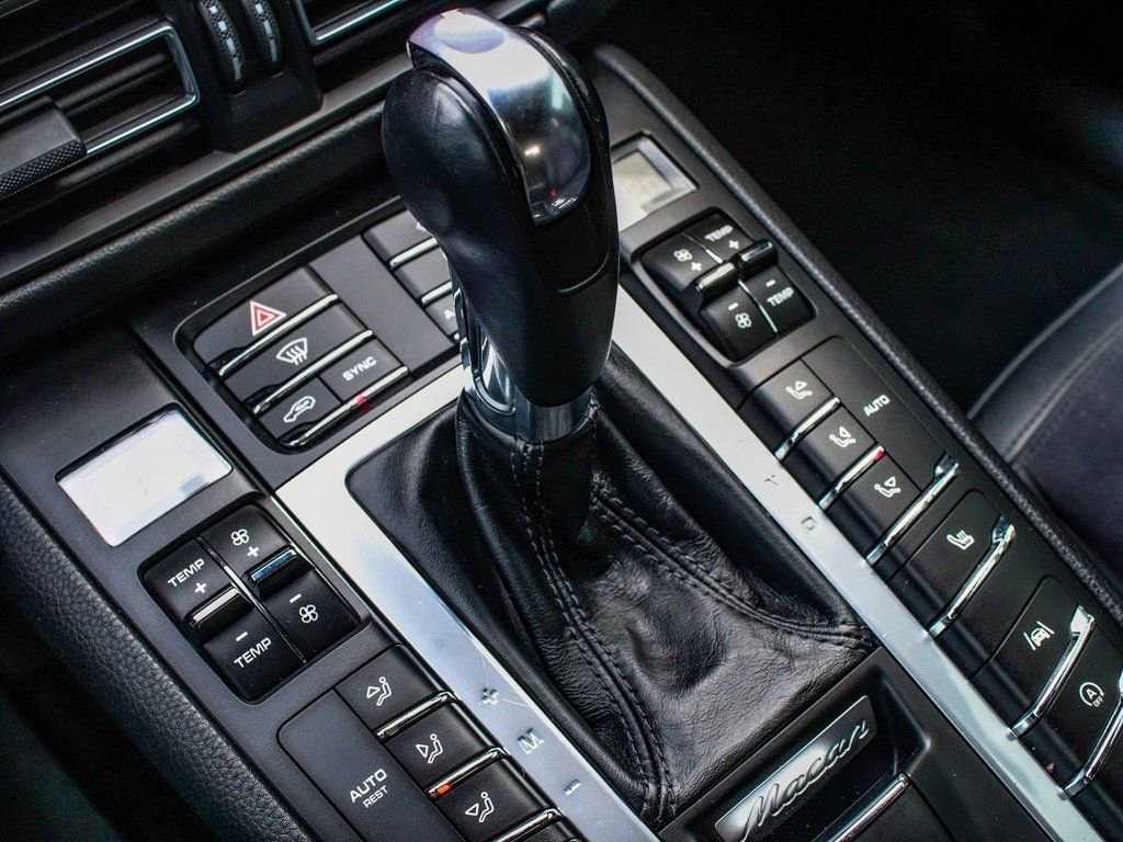 Used 2020 Porsche Macan image 24