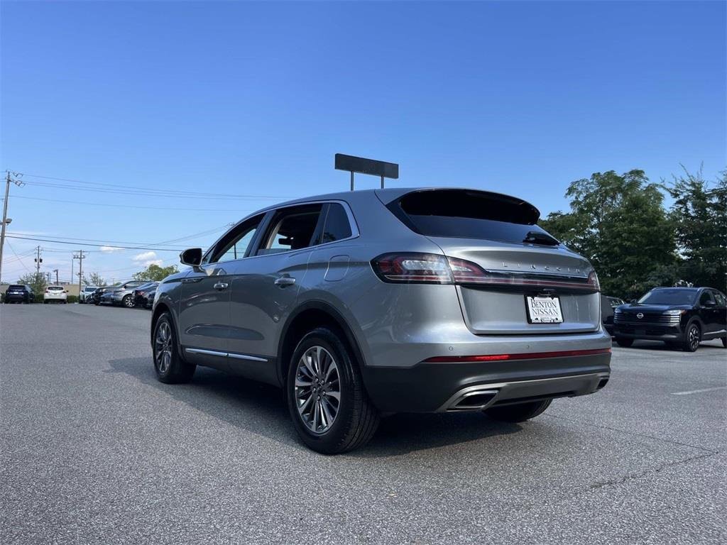 Used 2022 Lincoln Nautilus Reserve image 4