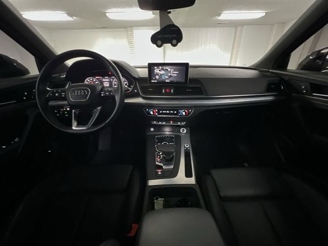 Used 2020 Audi Q5 2.0T Titanium Premium Plus w/ Premium Plus Package AWD/4WD image 21