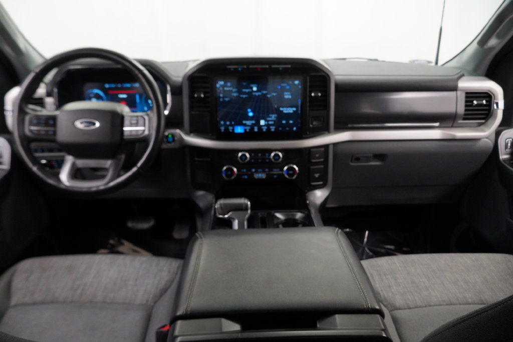 Used 2022 Ford F150 Lightning XLT AWD/4WD image 4