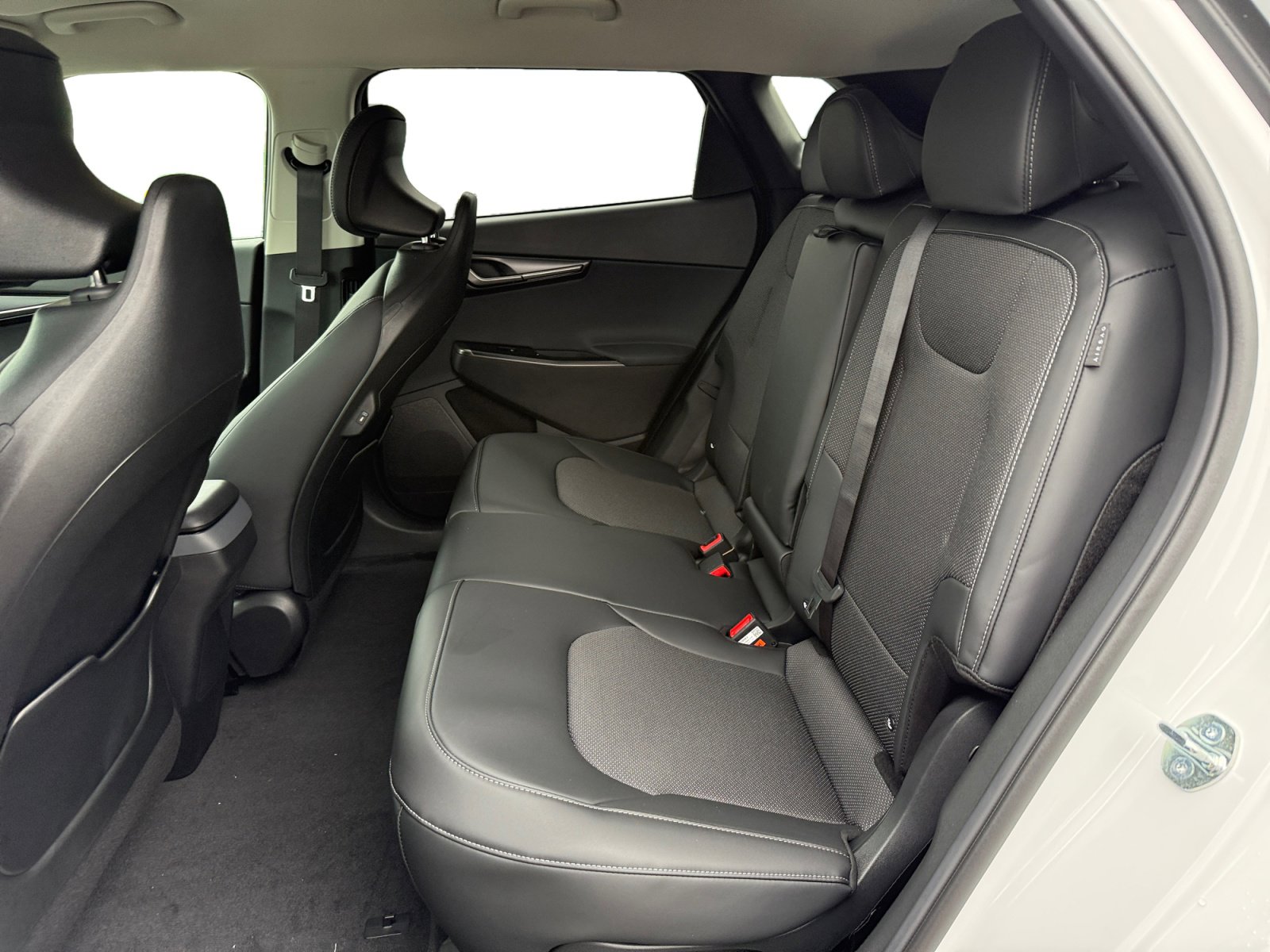 New 2025 Kia EV6 Light w/ Light LR Technology Package image 16