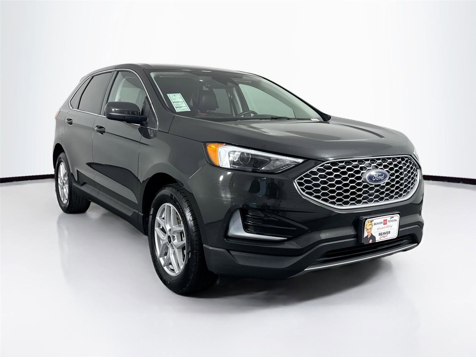Used 2023 Ford Edge SEL image 9