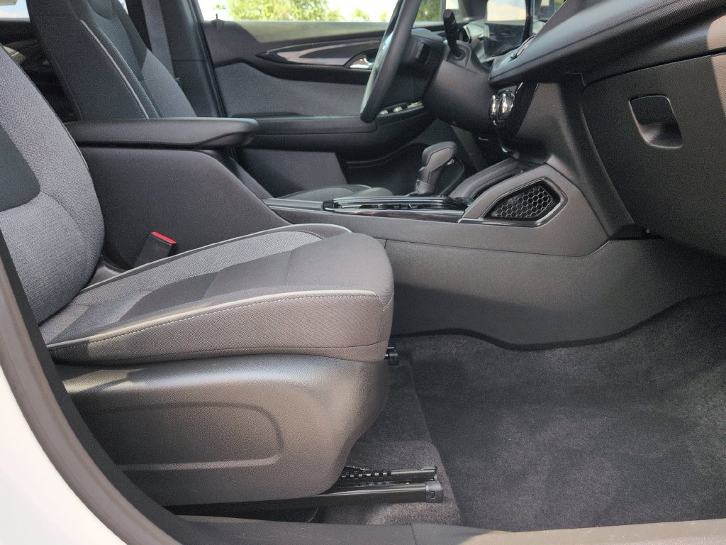 Certified 2024 Chevrolet TrailBlazer LT AWD/4WD image 26