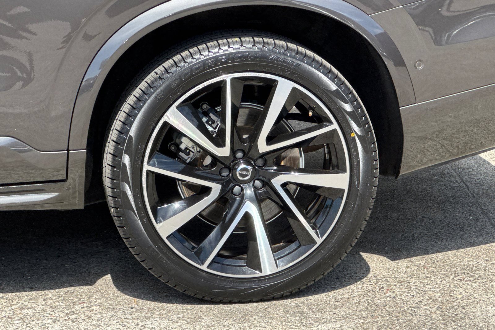 Certified 2023 Volvo XC90 T8 Plus w/ Protection Package Premier AWD/4WD image 12