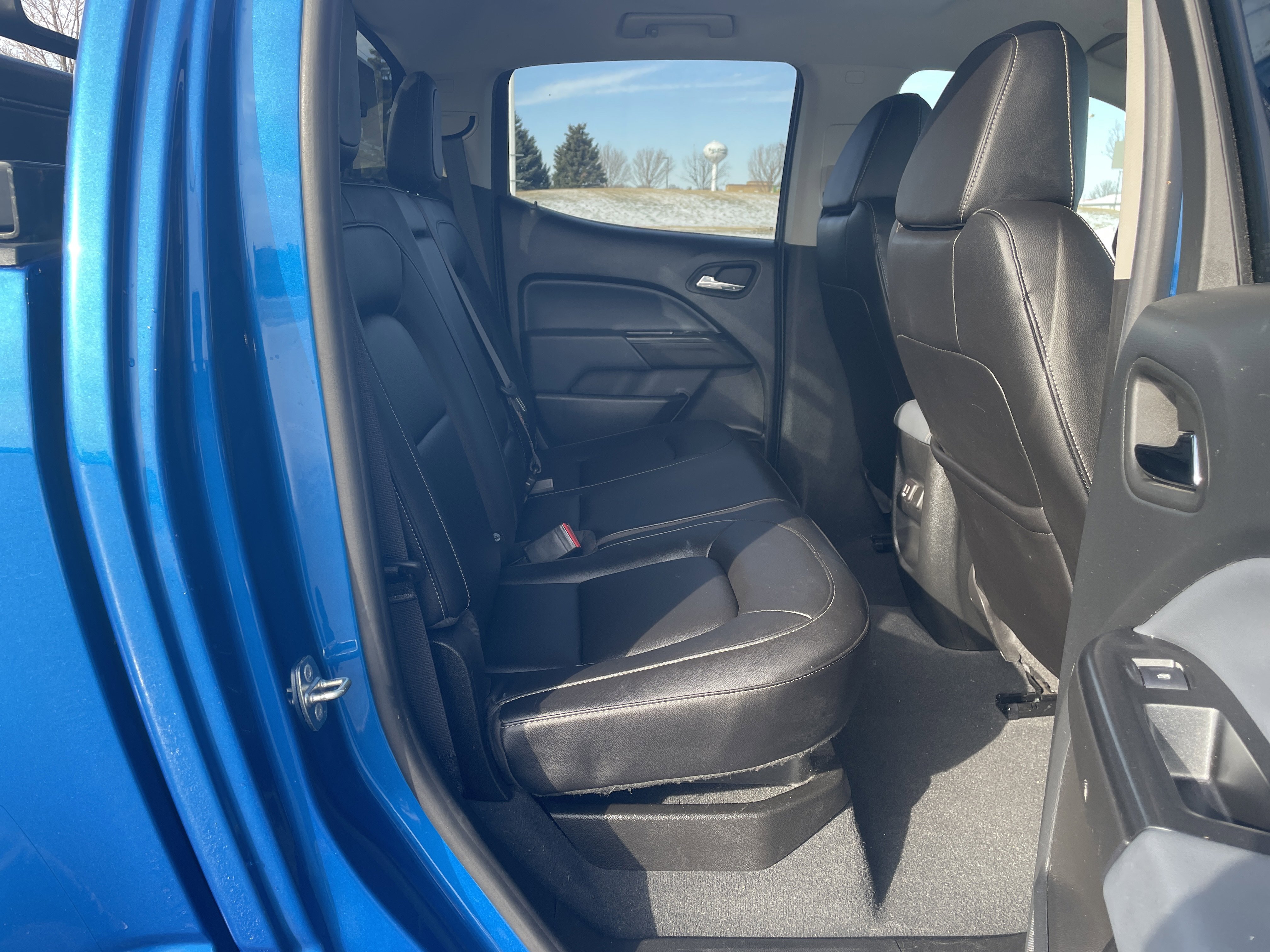 Used 2022 Chevrolet Colorado Z71 w/ Safety Package image 24