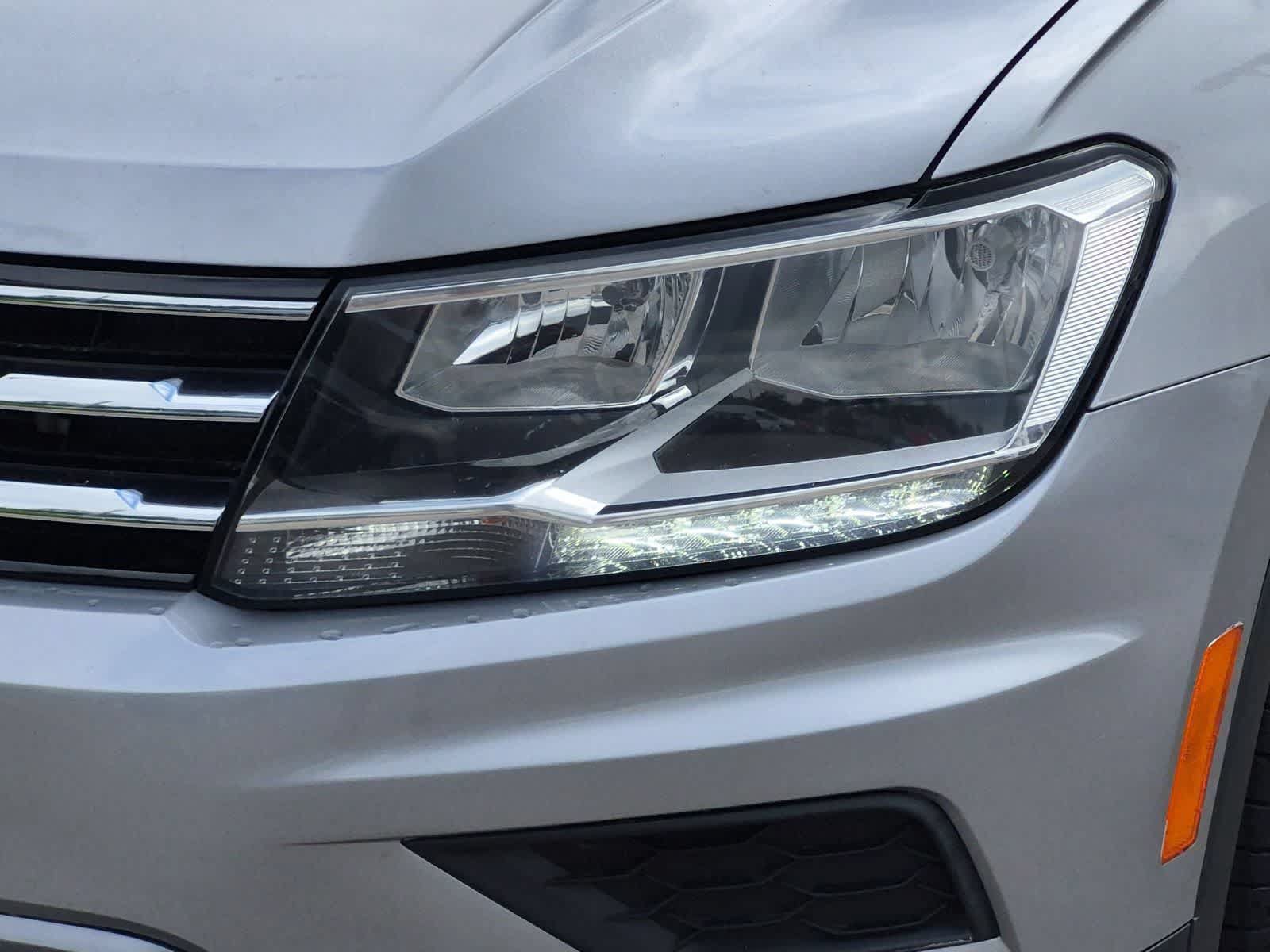 Used 2021 Volkswagen Tiguan SE AWD/4WD image 11