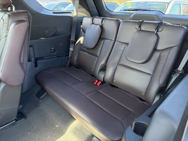 New 2026 Ford Explorer Platinum w/ LUX Leather Package AWD/4WD image 8