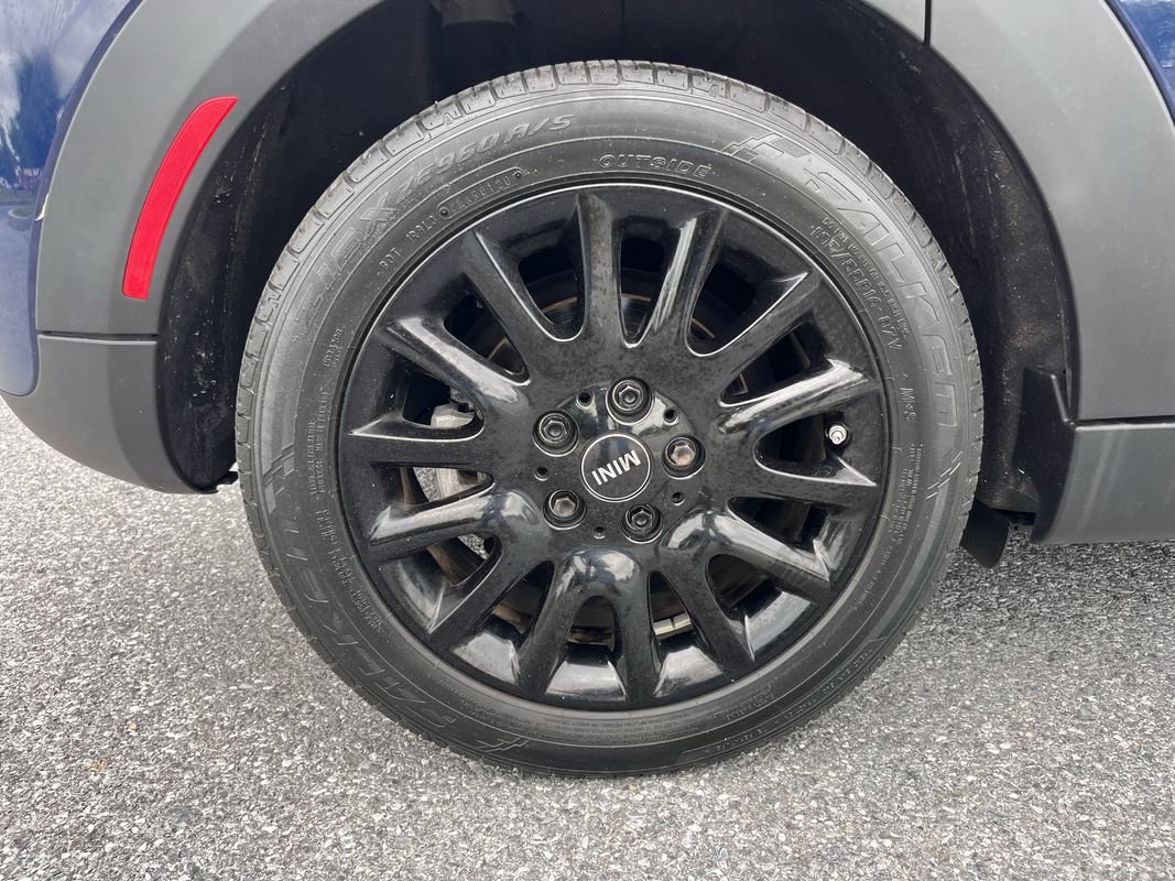 Used 2017 MINI Cooper 4-Door Hardtop FWD image 24