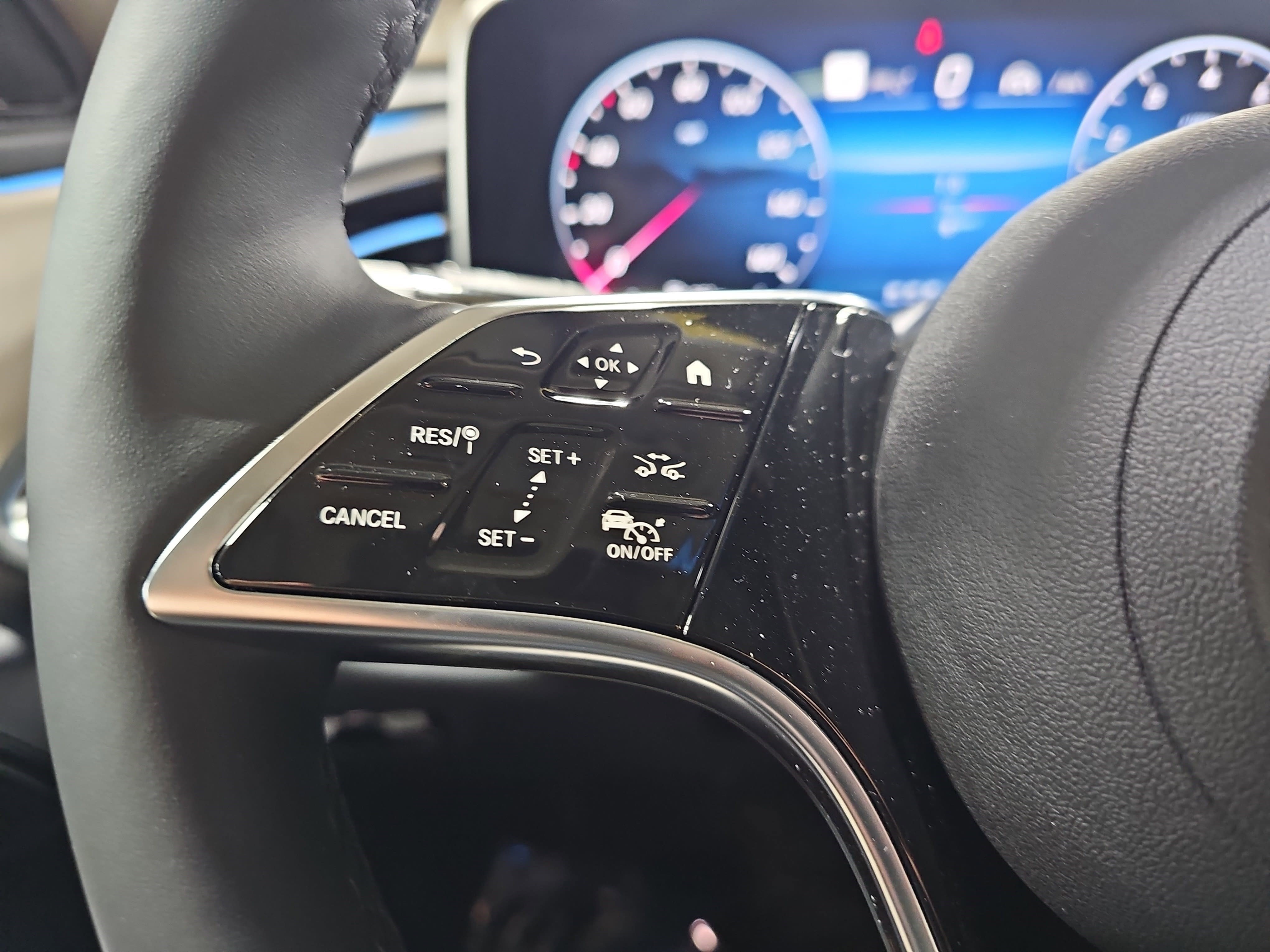 New 2026 Mercedes-Benz E 450 4MATIC Sedan image 18