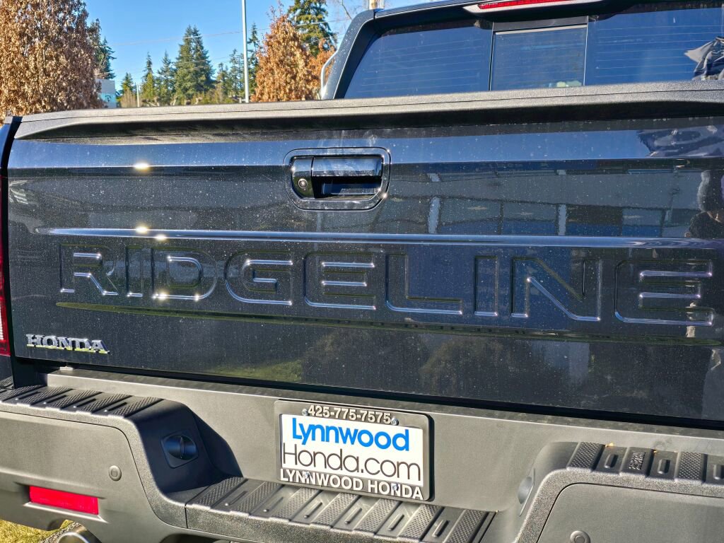 New 2026 Honda Ridgeline Black Edition image 11