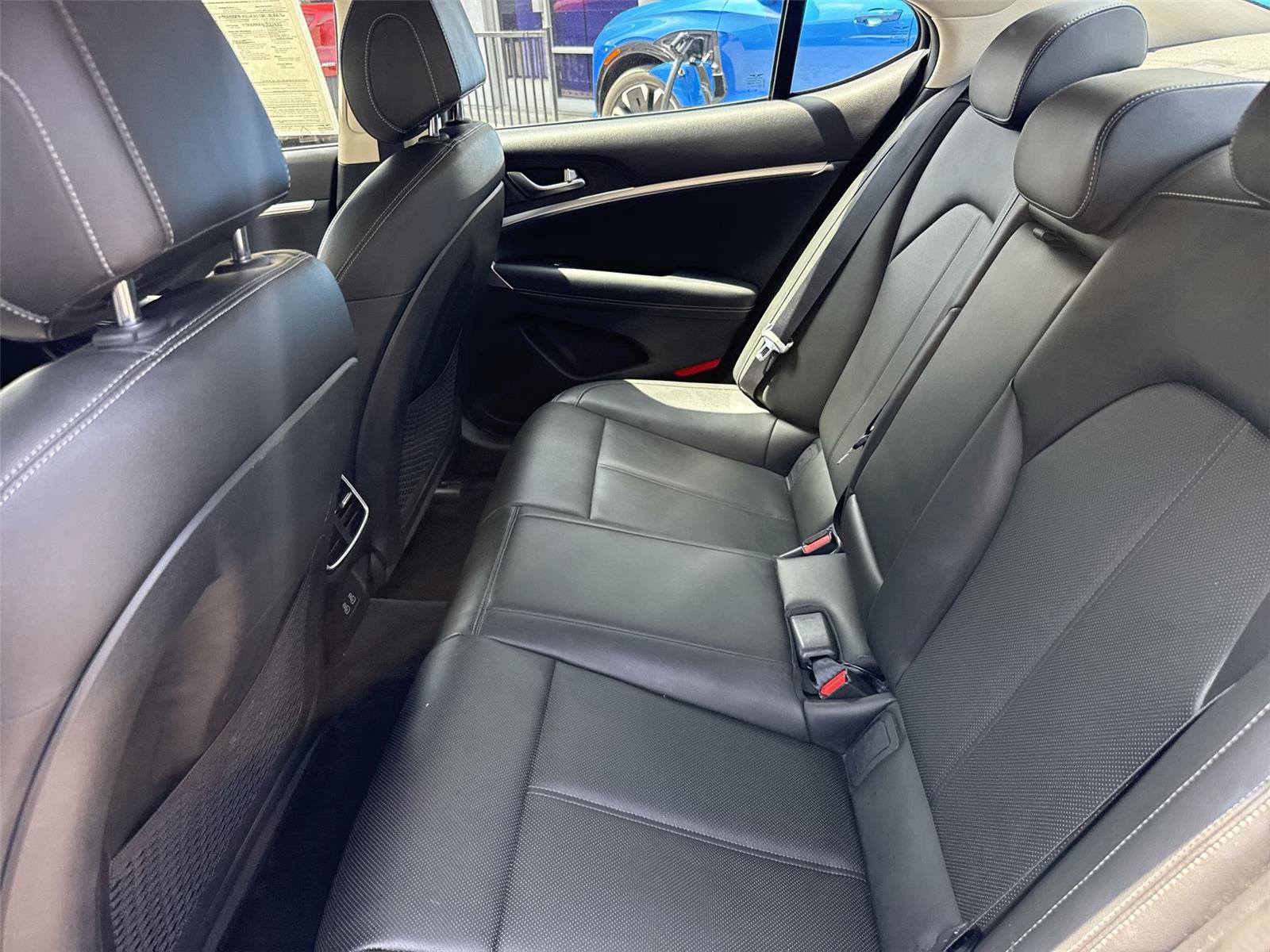Used 2025 Genesis G70 2.5T AWD/4WD image 23