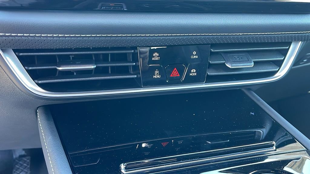 New 2026 Volkswagen Atlas Cross Sport SE FWD image 20