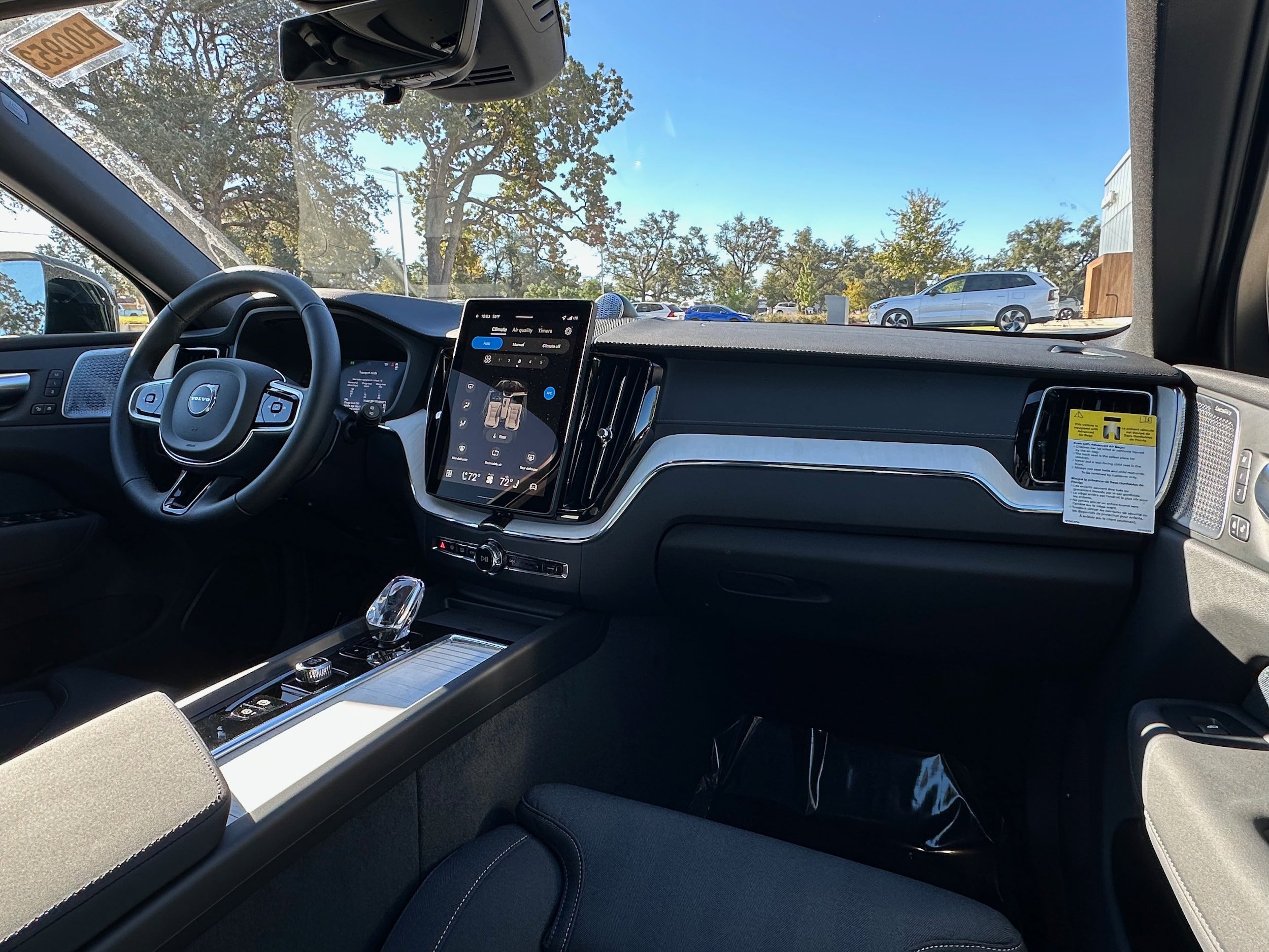 New 2026 Volvo XC60 B5 Ultra w/ Protection Package Premier AWD/4WD image 10