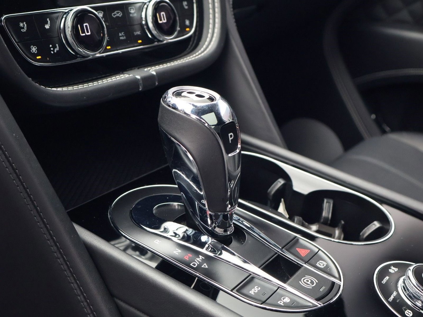 Certified 2018 Bentley Bentayga AWD/4WD image 19