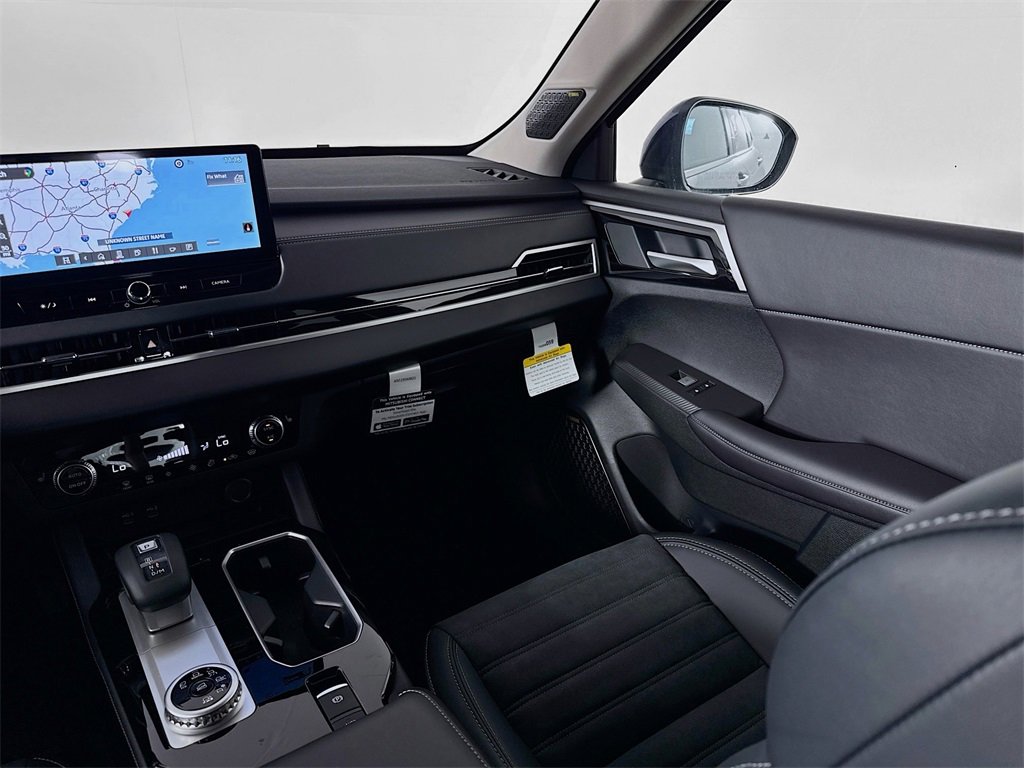 New 2025 Mitsubishi Outlander SE image 24