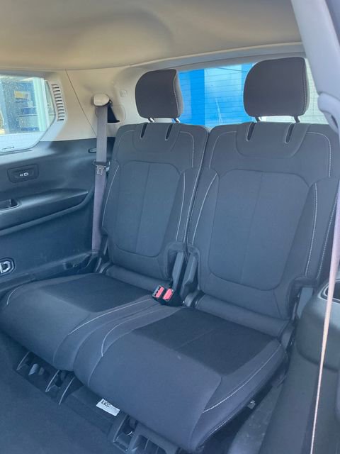 Used 2023 Jeep Grand Cherokee L Laredo w/ Luxury Tech Group I image 13