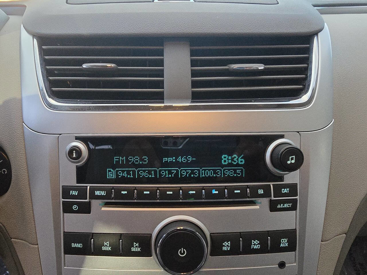 Used 2011 Chevrolet Malibu LS image 35