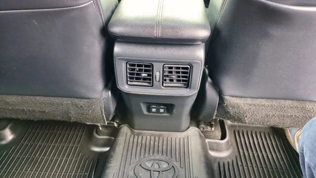 Used 2019 Toyota RAV4 XSE image 32