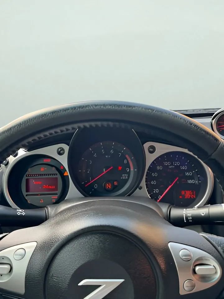 Used 2014 Nissan 370Z Coupe w/ Sport Package RWD image 29