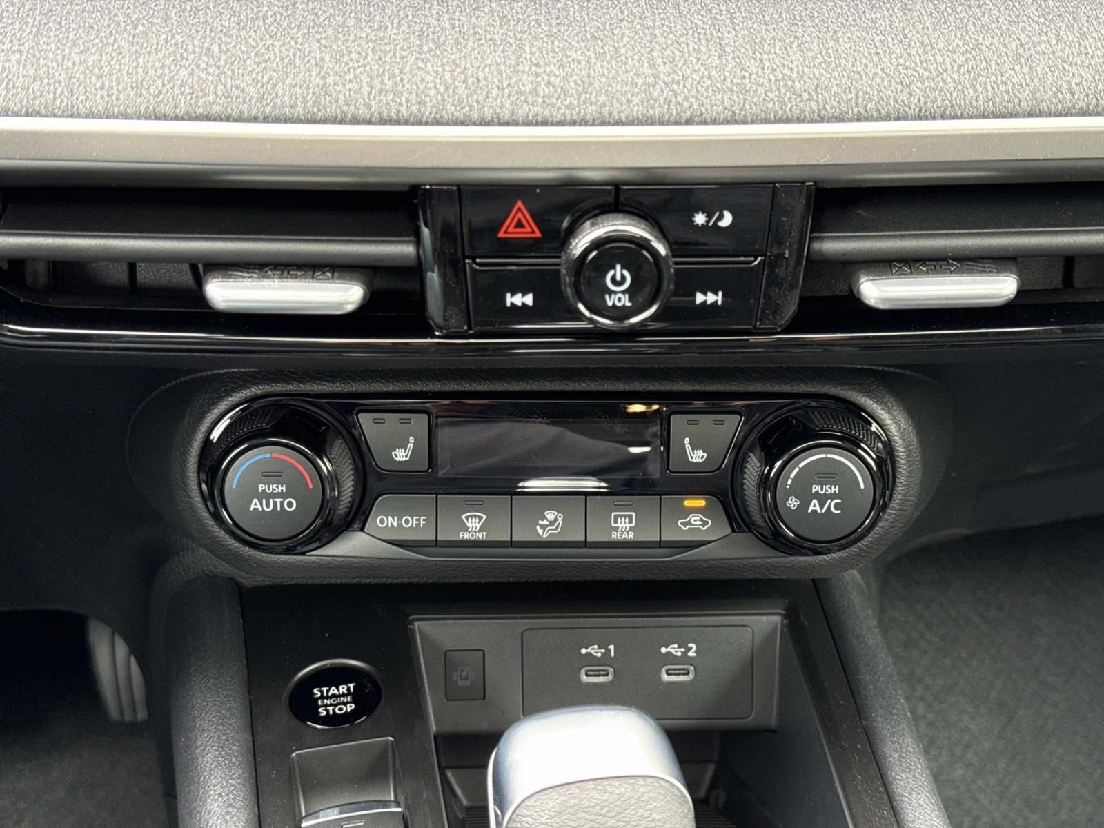 New 2026 Nissan Kicks SV w/ SV Premium Package AWD/4WD image 12