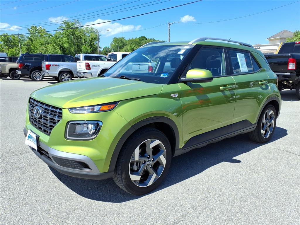 Used 2024 Hyundai Venue SEL FWD image 8