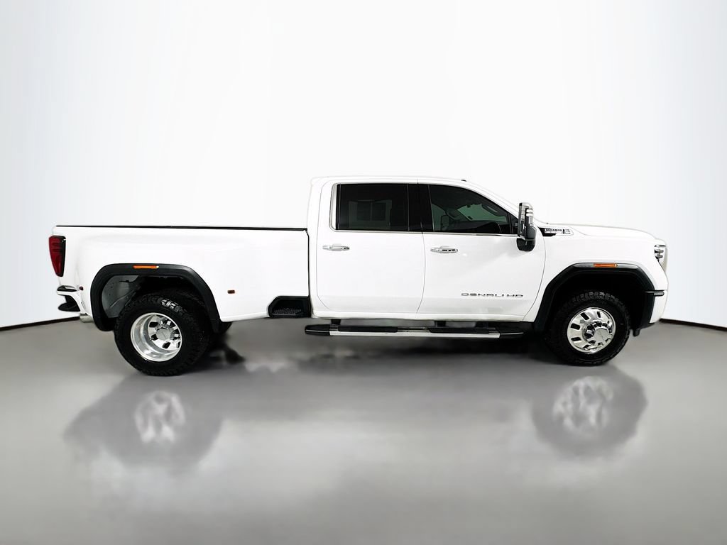 Used 2025 GMC Sierra 3500 Denali w/ Technology Package AWD/4WD image 7
