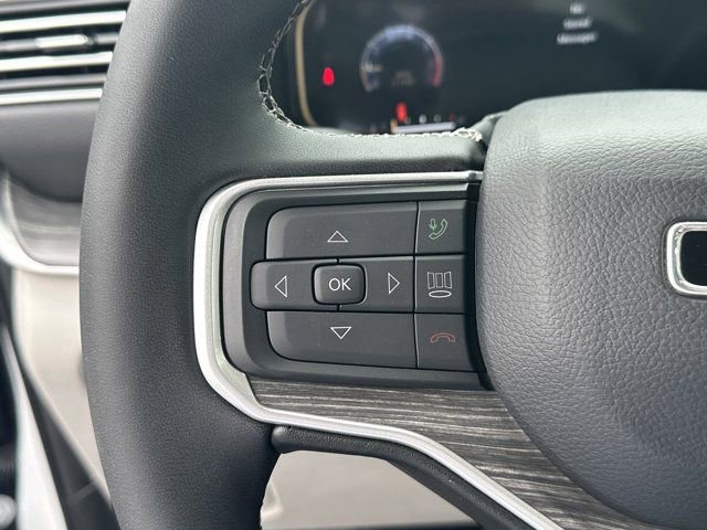 Certified 2023 Jeep Wagoneer Series III w/ Premium Group I image 29