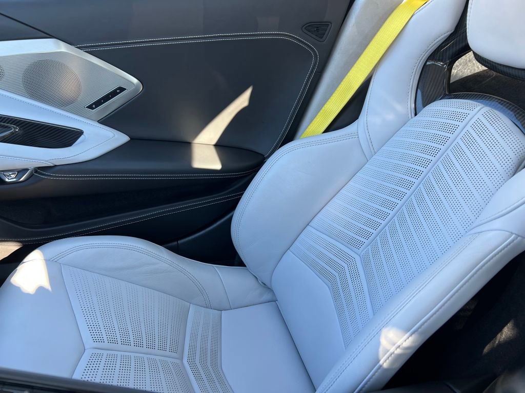 Used 2023 Chevrolet Corvette Stingray Premium Conv w/ Z51 Performance Package image 28