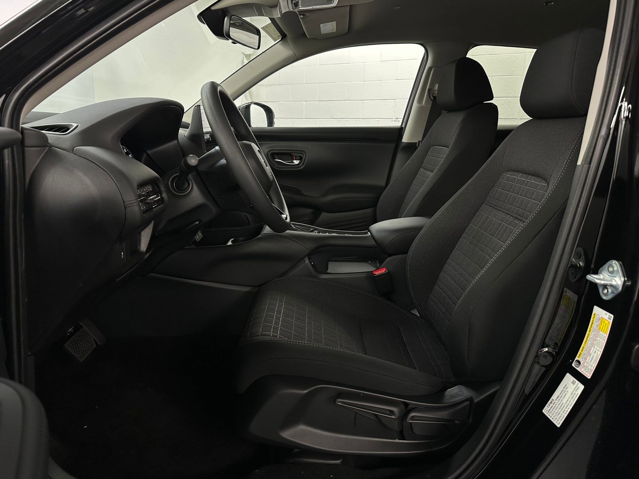 New 2026 Honda HR-V LX image 5