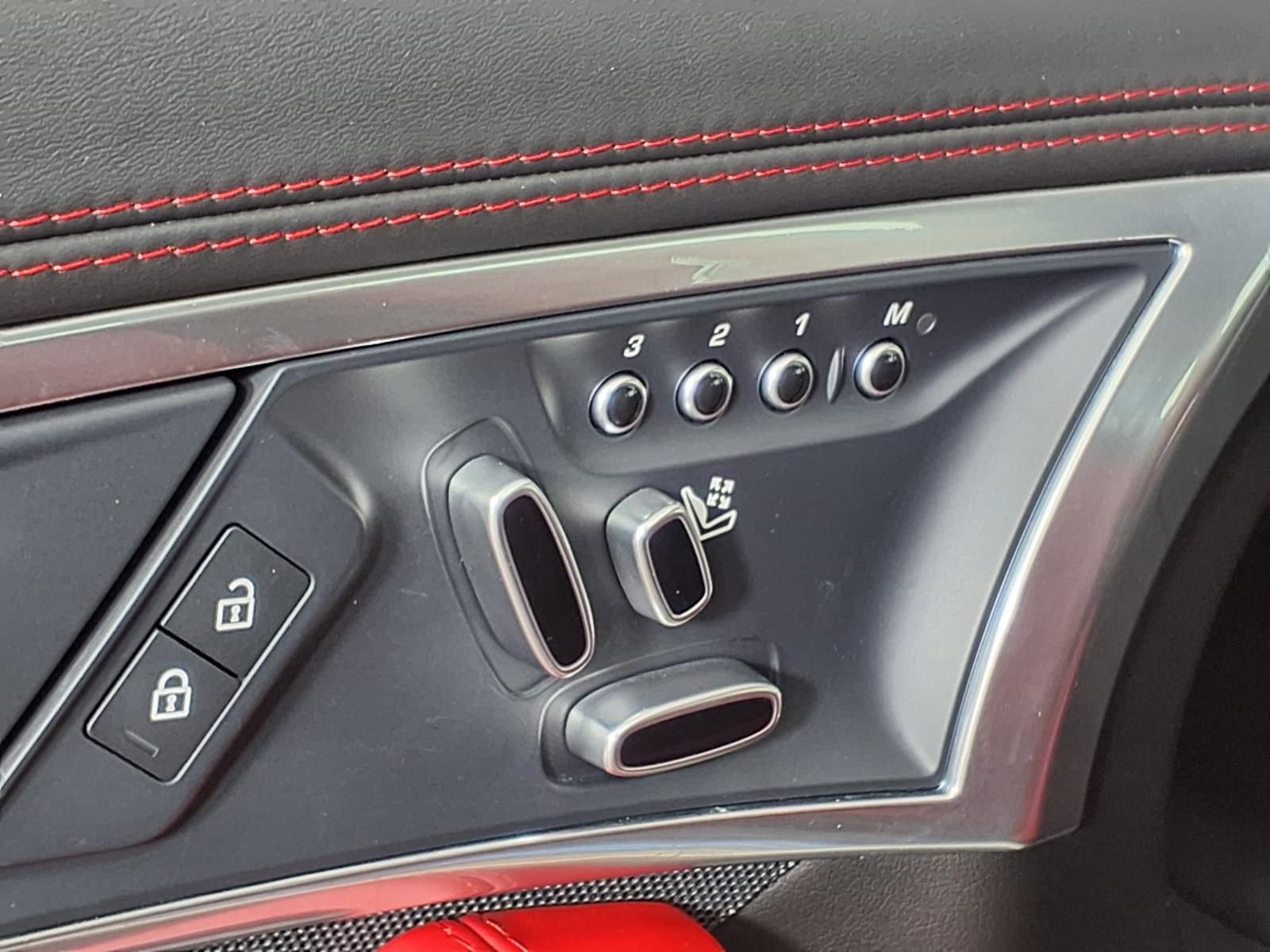 Used 2022 Jaguar F-TYPE Coupe image 19