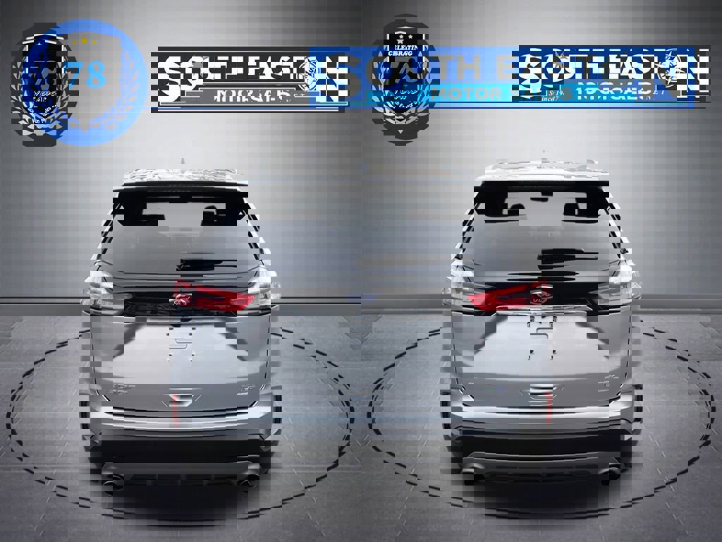 Used 2020 Ford Edge SEL w/ Convenience Package image 4