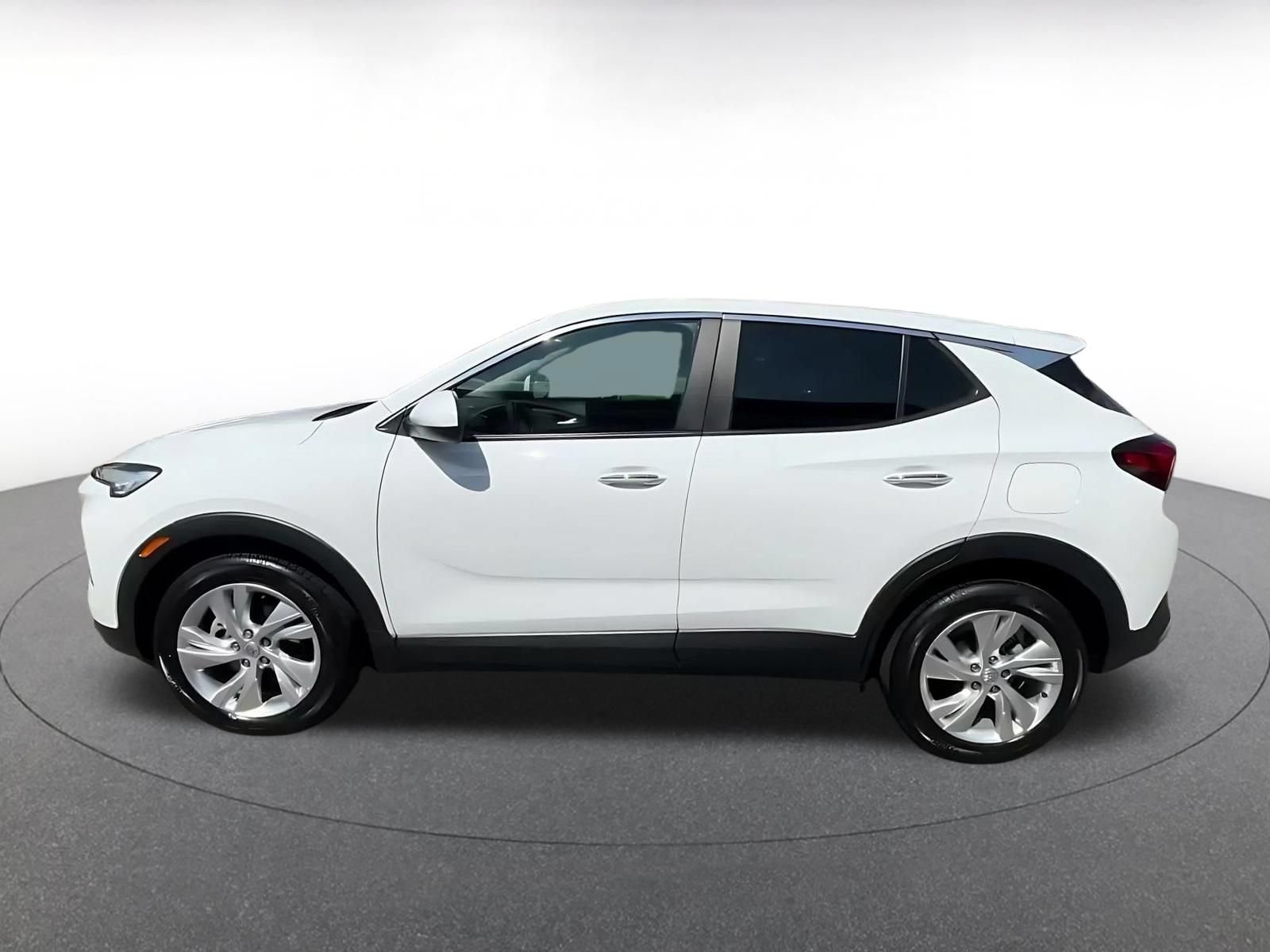 Used 2025 Buick Encore GX Preferred FWD image 8