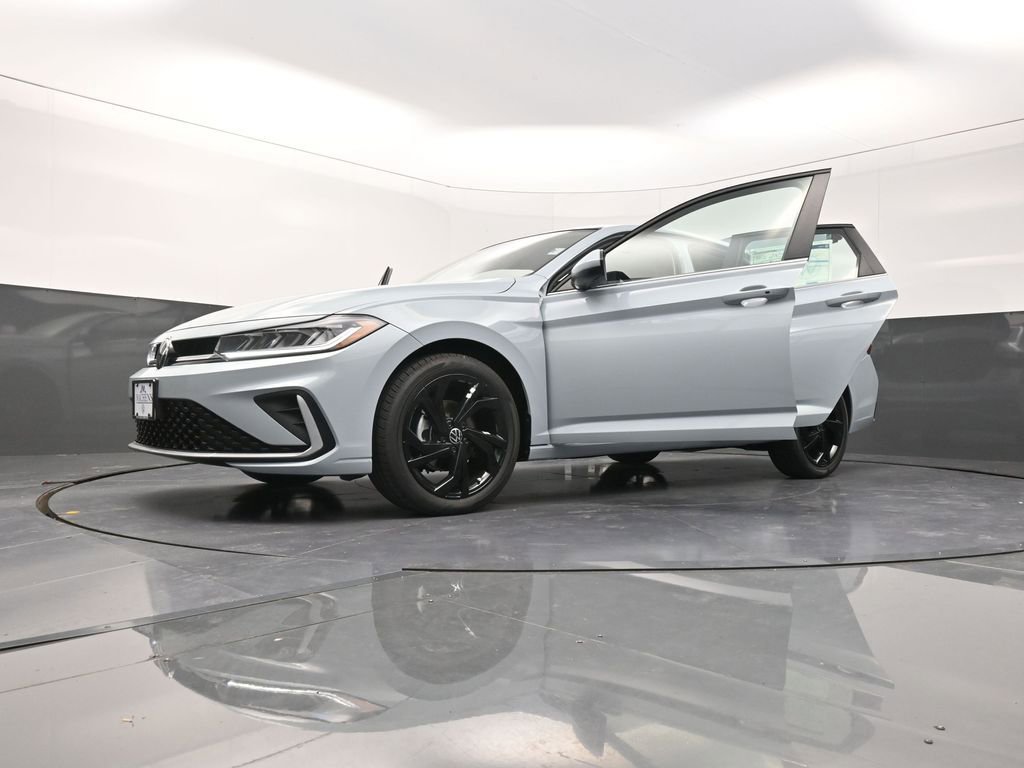 New 2026 Volkswagen Jetta SE image 30