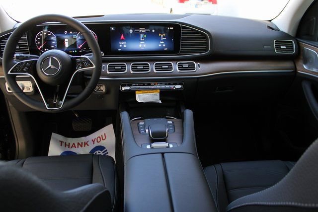 New 2026 Mercedes-Benz GLS 450 4MATIC image 38