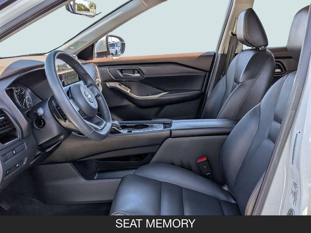 Used 2023 Nissan Rogue SL w/ SL Premium Package FWD image 14