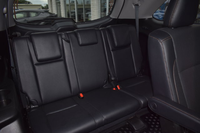 Used 2019 Toyota Highlander Limited AWD/4WD image 50