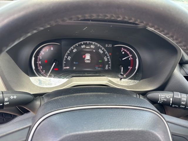 Used 2023 Toyota RAV4 XLE Premium image 10
