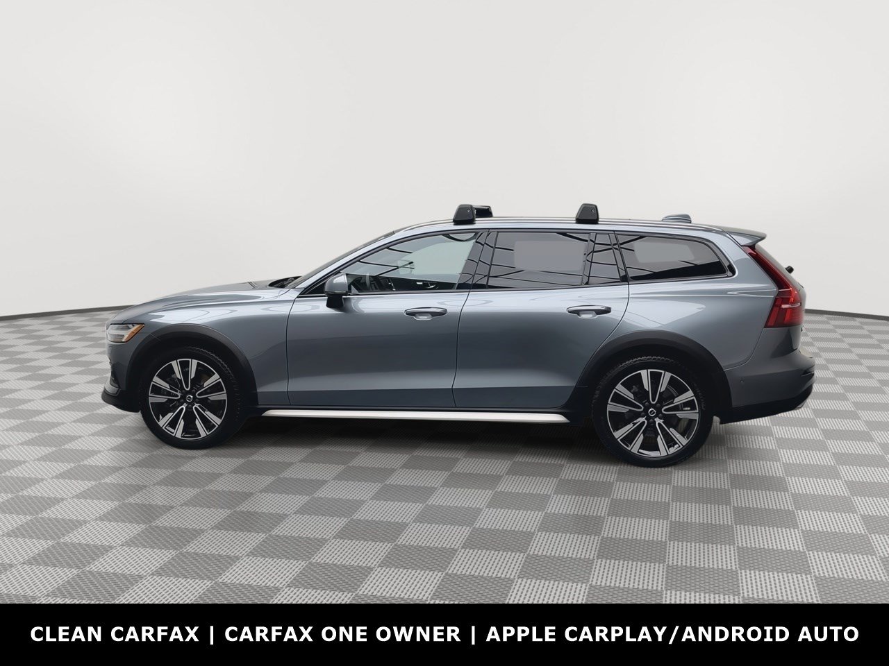 Used 2020 Volvo V60 T5 Cross Country AWD/4WD image 37