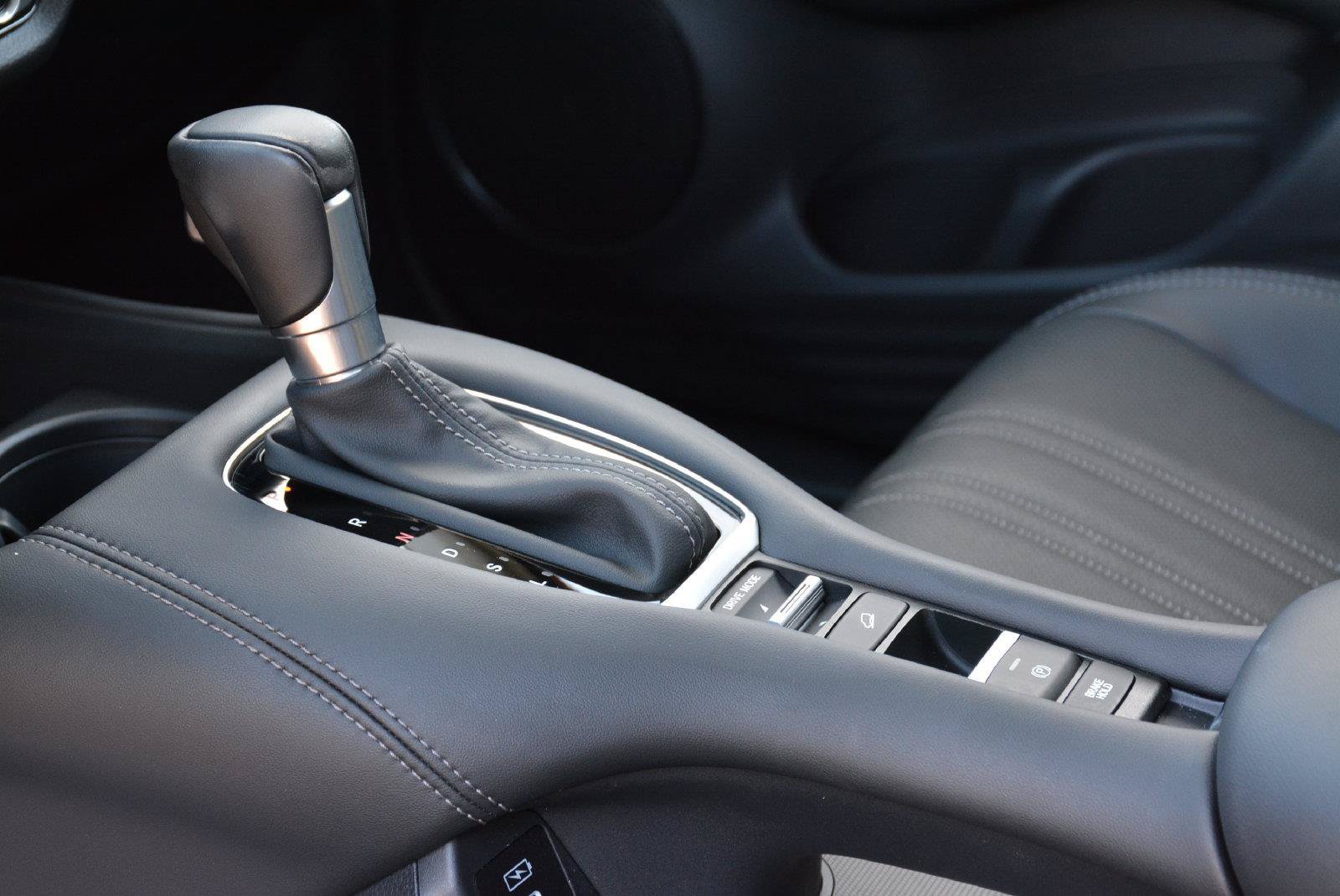 Used 2025 Honda HR-V EX-L image 14
