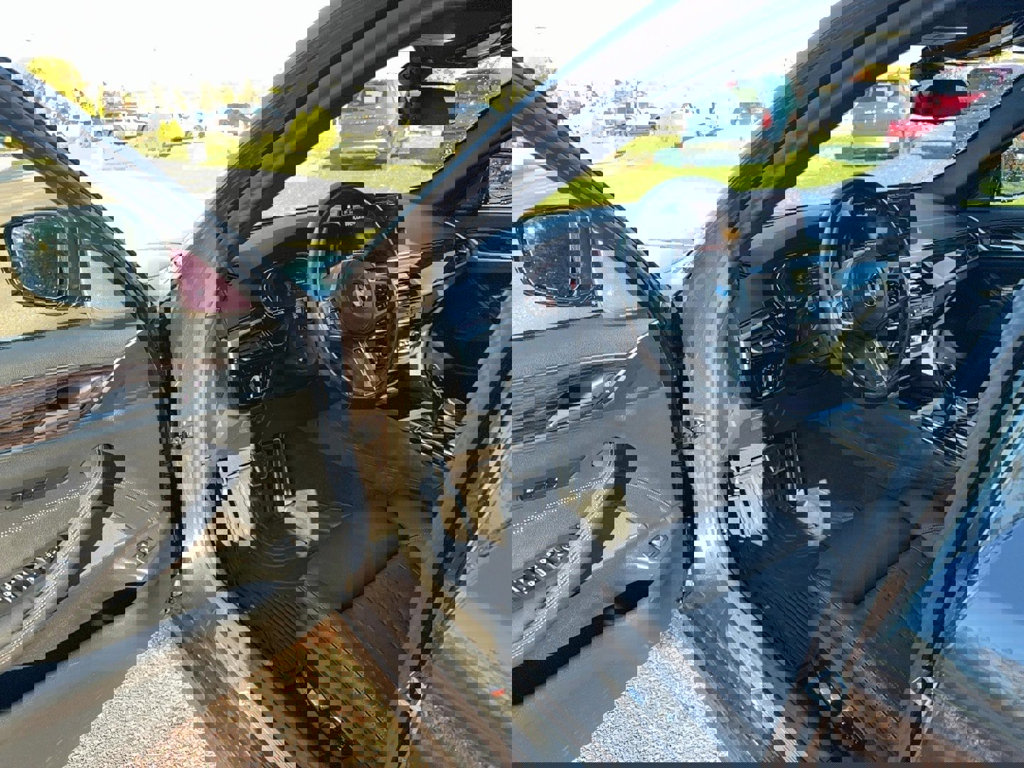 Certified 2023 BMW 530i xDrive w/ M Sport Package image 9