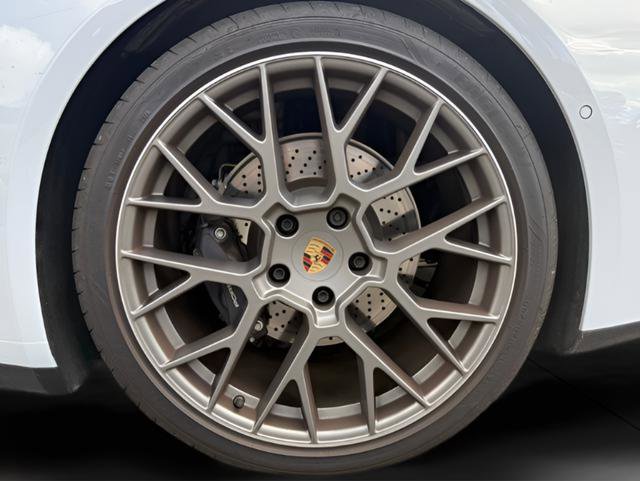 Used 2025 Porsche 911 Carrera image 26