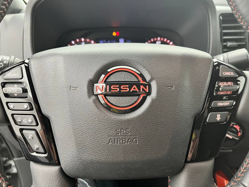 Used 2023 Nissan Frontier PRO-4X w/ Pro Convenience Package AWD/4WD image 18