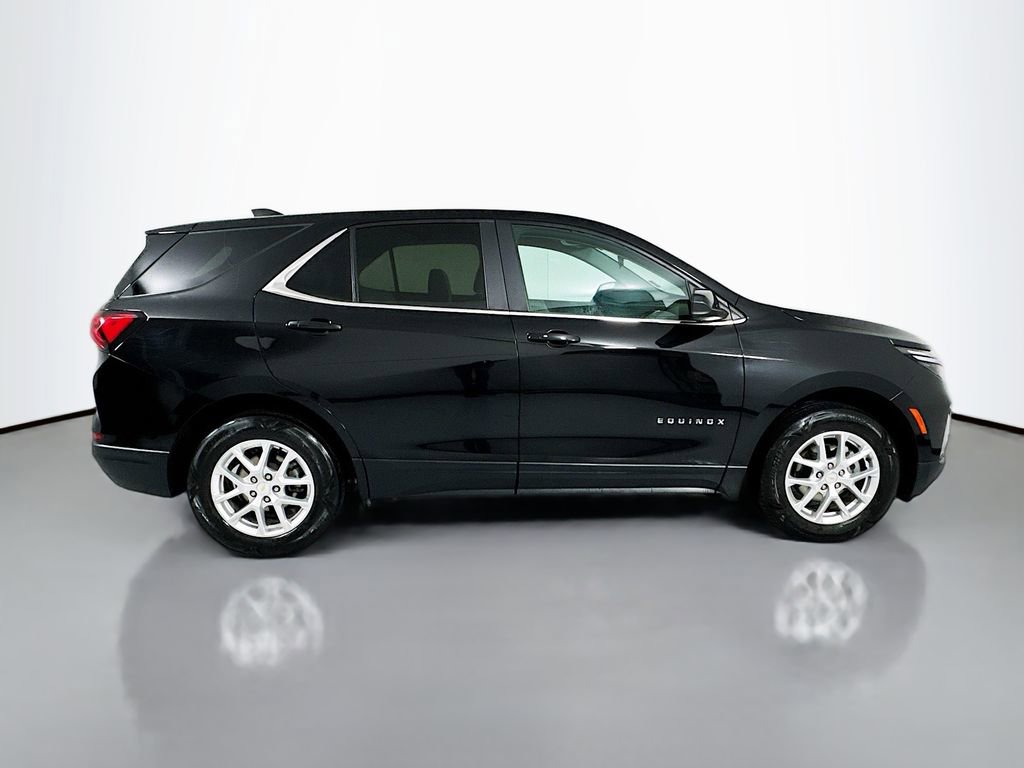 Used 2022 Chevrolet Equinox LT w/ LPO, Floor Liner Package AWD/4WD image 7