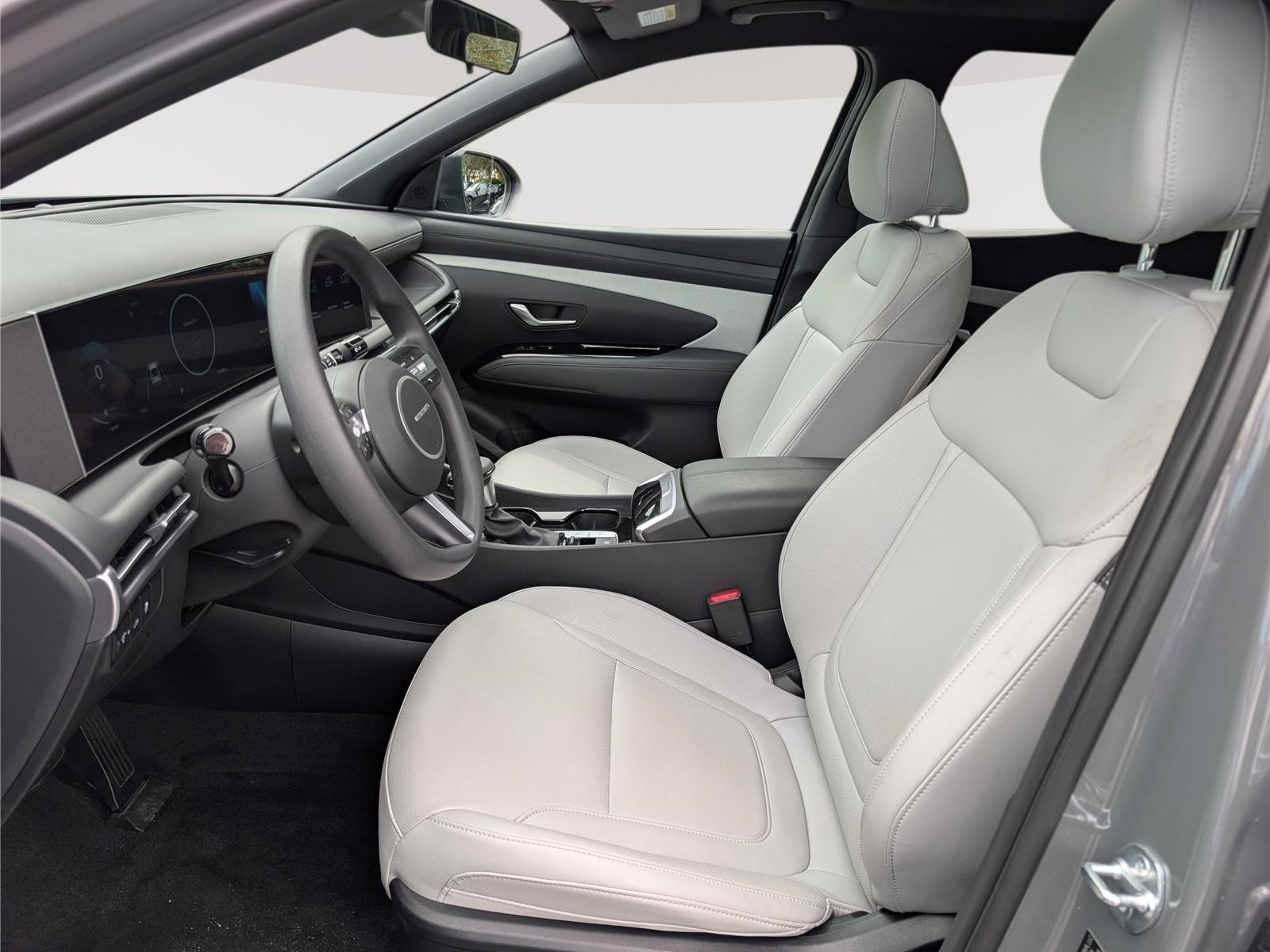 Used 2025 Hyundai Santa Cruz SEL AWD/4WD image 14