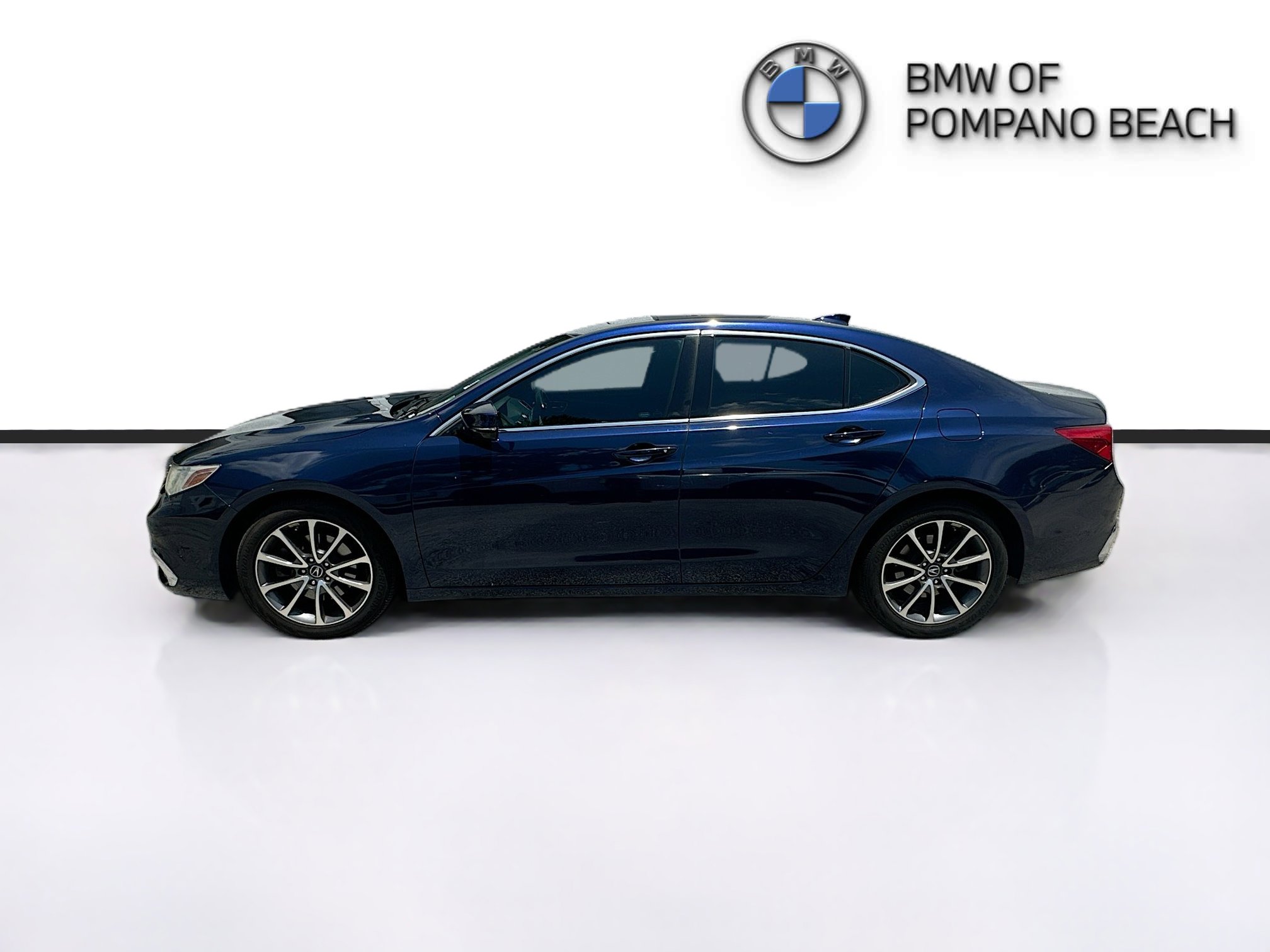 Used 2019 Acura TLX V6 FWD image 4
