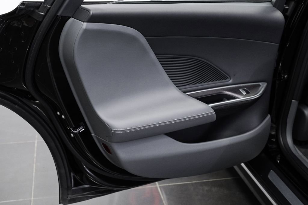 Used 2023 Lucid Air Pure image 50