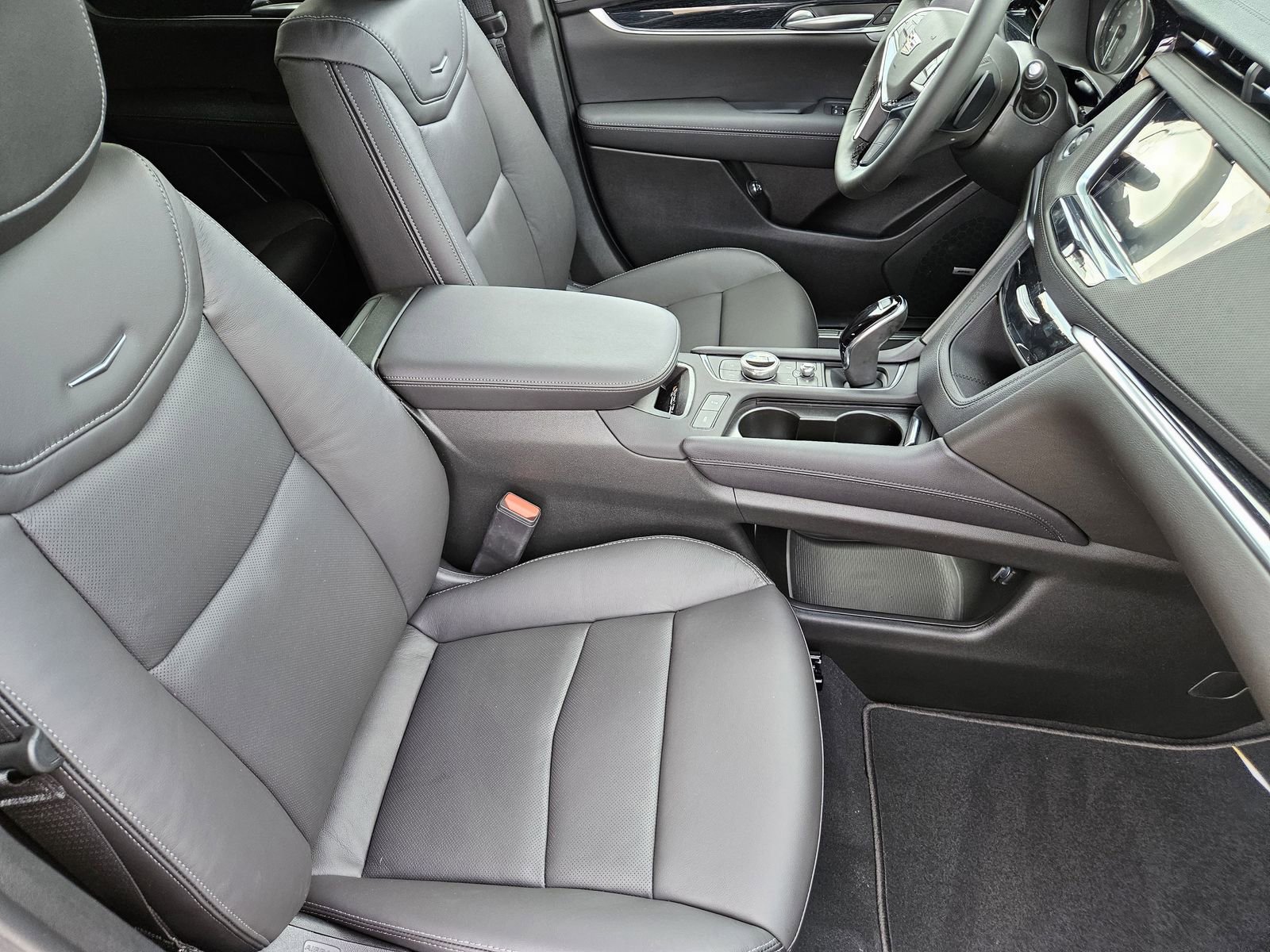 New 2026 Cadillac XT5 Premium Luxury image 17